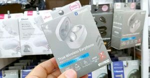 ダイソーの新型ワイヤレスイヤホン「TWS-G273」と旧型「TWS001」を聴き比べてみた！