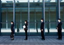 狭山市、図書館職員を大量解雇…22年勤務のベテラン司書を雇止め、雇用保険も不支給の恐れ