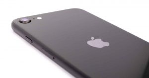 iPhone SE（第2世代・第3世代）は完全防水？お風呂で使用可能？防水性能を解説