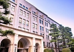 近年、国の税収が大幅に上振れの理由、GDP成長率は下振れ…カギは欠損法人割合