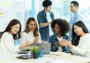 360度評価、なぜ失敗するのか…人事評価に直結は危険だが確実な効果も