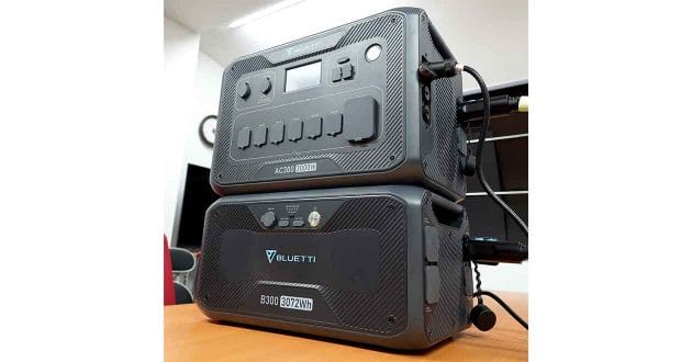 BLUETTIのポータブル電源3,000W対応「AC300&B300」を実際に使ってみた – 電子レンジも余裕で動く！