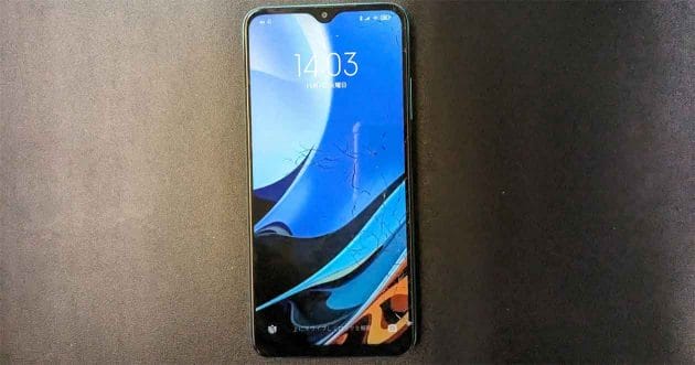 スマホの画面が勝手に動く「ゴーストタッチ」の原因と応急措置、対処法