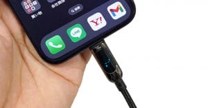 iPhone 15の充電状況がひと目で分かる – LEDディスプレイ付きUSB-Cケーブルが超便利！