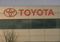 トヨタ、アルファードも受注停止、主力車種で受注制限が続出…一人勝ちの弊害