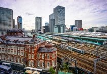 JR「みどりの窓口」激減→窓口のみ対応の手続き多数で大混雑…ネット購入も難