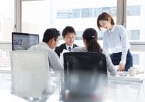 20～30代を希望→人材派遣会社「無理です」…派遣社員の8割は40代以上？