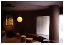 コーヒー1杯で5時間粘る客…カフェワーカーがカフェの経営を脅かす存在に