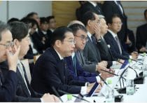 日銀、政策金利据え置き=国債購入額の記述削除―決定会合