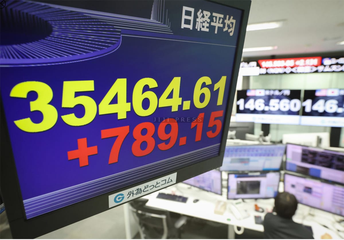 東京株、一時１１００円超上昇＝日銀副総裁発言で一転、買い戻し―円下落、１４７円台半ばの画像1