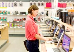 家電量販店バイト「キツすぎて3日で辞めた」「ラクで高い時給」違い生む原因