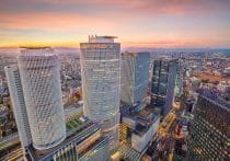 なぜ東京23区で狭小戸建て住宅が人気＆増加？価格はマンションの半分でも床面積は広い、仕事と育児両立