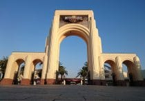 USJ、クルーに55歳以上を積極採用のしたたかな狙い…ハローワークでも募集