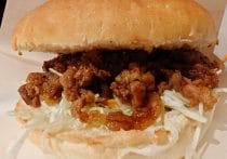 コメダ、食べ残しの持ち帰りは、どこまで許される？カツパン一切れ用容器も