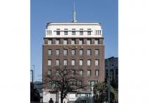 野村証券が謝罪会見＆役員報酬返上→貸金庫事件で会見しない三菱UFJ銀に批判