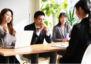 某企業、メール1本で採用の内定を取り消し「他の候補者の方が適切にマッチ」