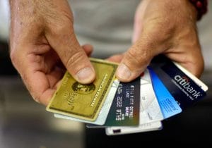 解約済クレカから不正に引き落とし…銀行の自動振替も解除しないと危険？