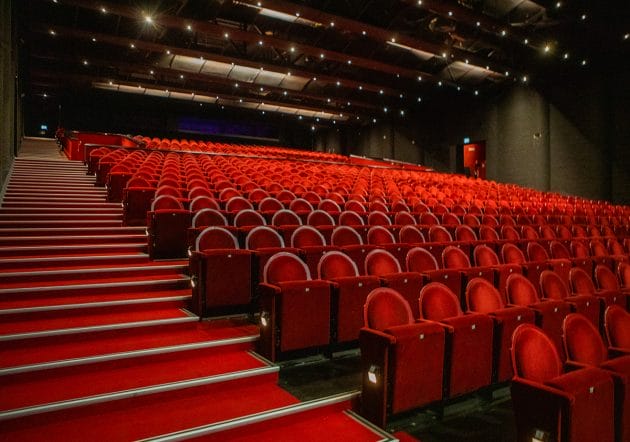 キョードー東京、一部席のみ販売→翌日に他の前方席など大量販売しクレーム続出