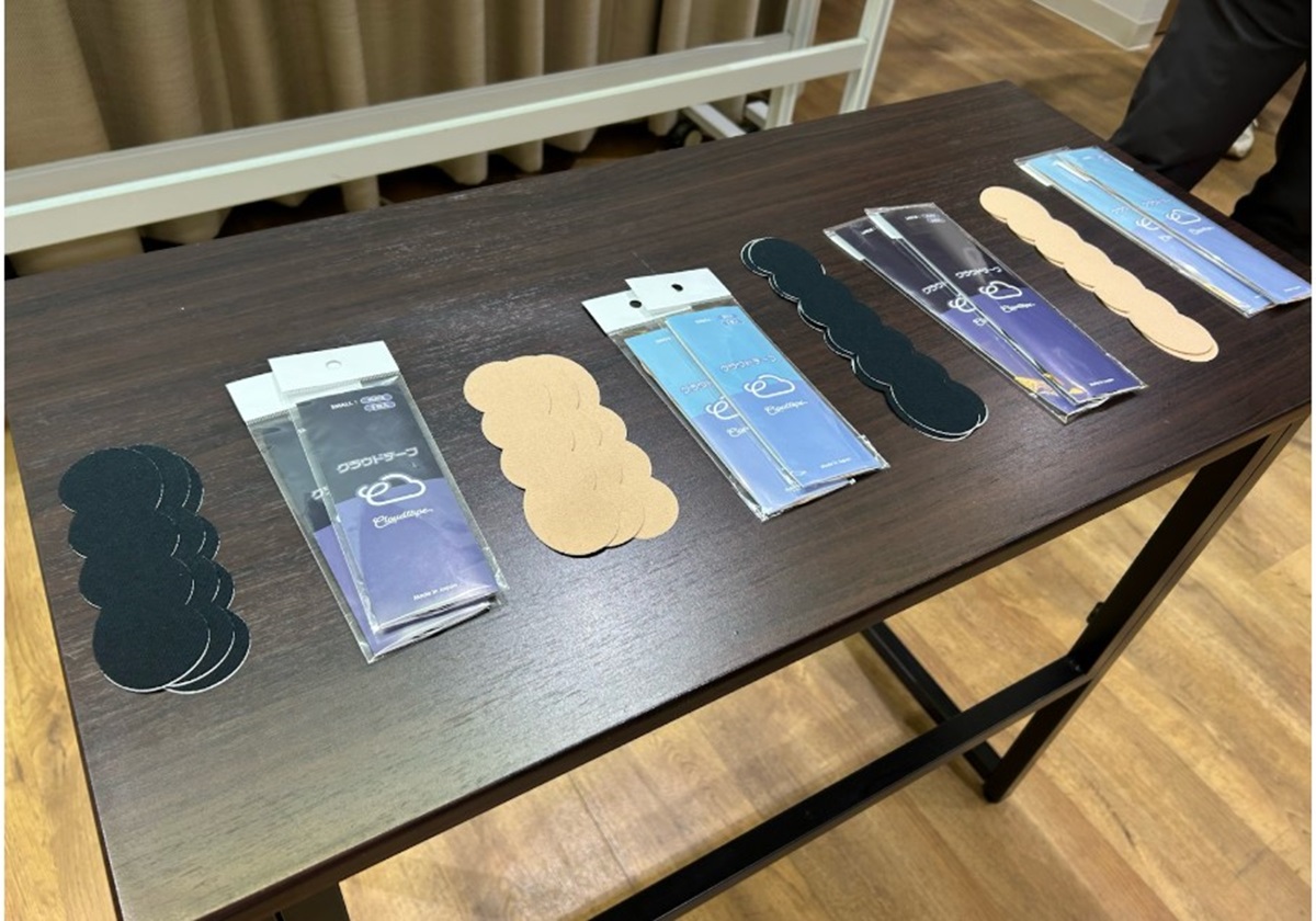 貼るだけで、身体のあらゆる不調の原因となる歪みを改善できる「クラウドテープ」とはの画像1