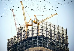 建設業界は「夢がある業種」 22歳・職人で年収1200万円も…人手不足の原因