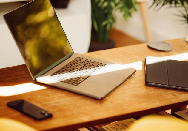 【2025年最新】電子契約システム比較｜導入目的・機能・コストで選ぶ最適なサービスとは？