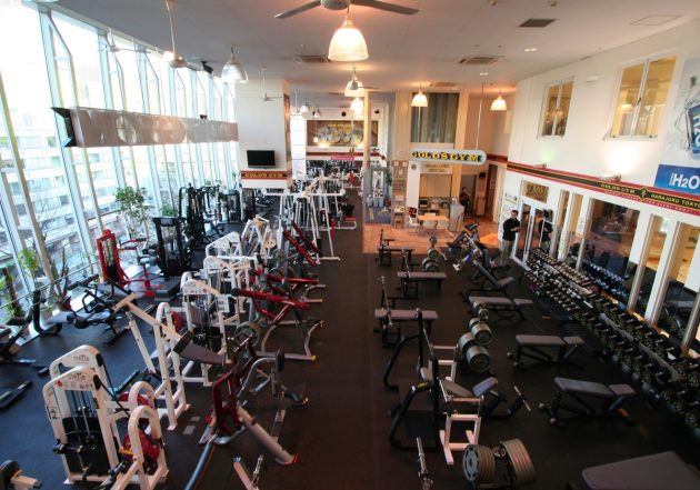 ジム業界の異端児・ゴールドジム、根強い人気の秘密…客同士が刺激し合う工夫