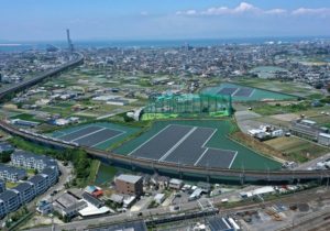 水上太陽光発電、普及の兆し…適地は海など無限大、森林伐採も不要、課題は発電コストの低減