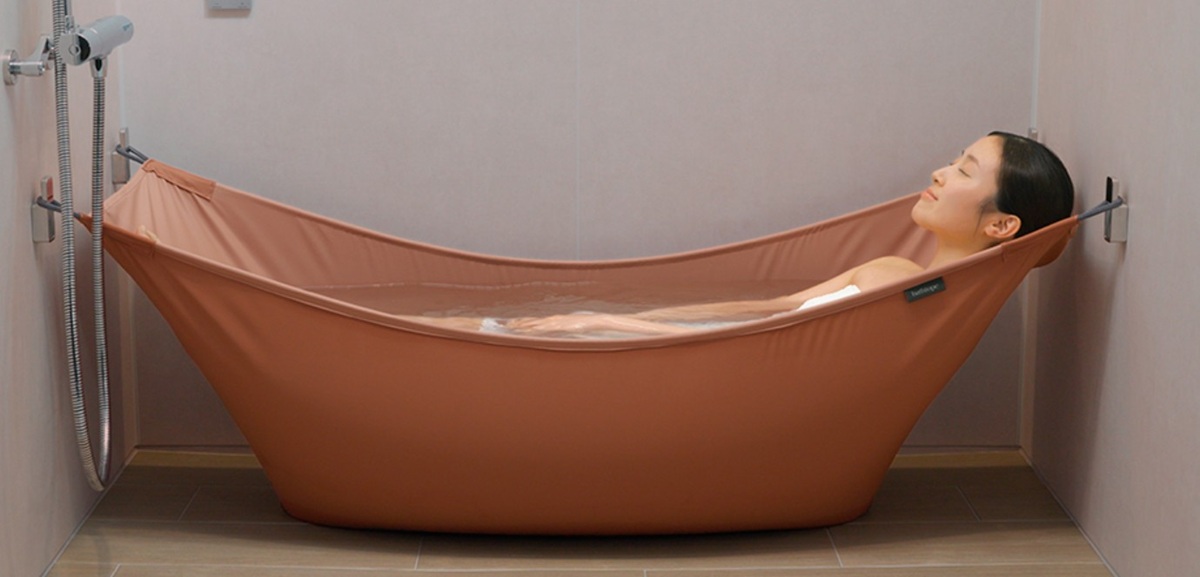 折り畳んで「しまえる」布製の浴槽「バストープ」ヒットの秘密…シャワー派なら浴槽掃除が不要の画像1