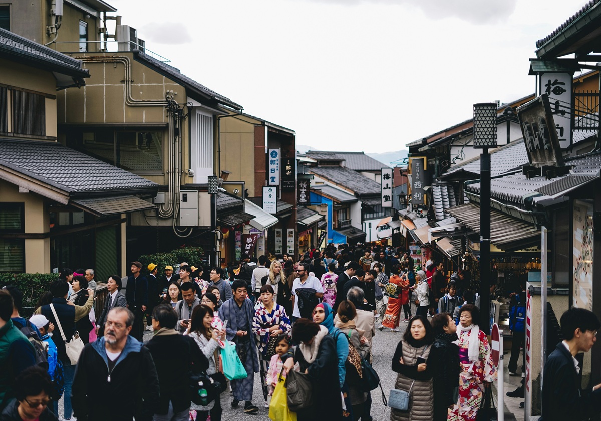 東京・京都に集中、東北は閑散…数字でみるインバウンド格差の画像1
