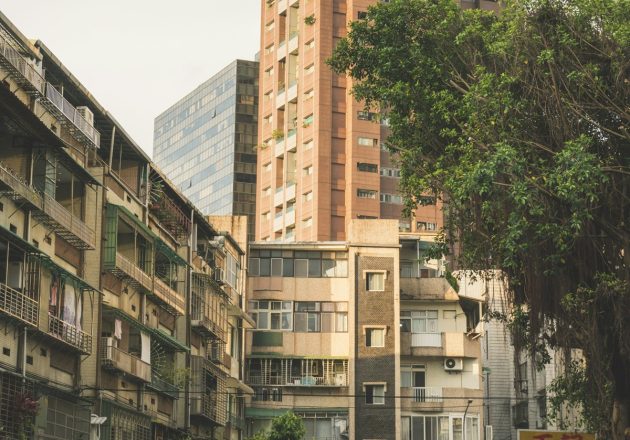 もうすぐ「時限爆弾」が爆発する恐れも…“老いるマンション”の深刻な真実