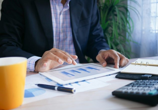 考えなくても回るオフィス…“成長するAI”が描くバックオフィス自動運転化