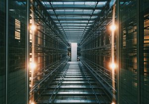 AIが“声”でだます時代へ…セールスフォース情報漏洩が突きつけたクラウド運用の盲点