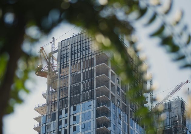 中古マンション平均1.1億円の衝撃…止まらぬ価格上昇、どうすれば家を買える？