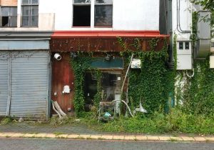 空き家相続が“静かな経営リスク”に…資産が負債化する構造、相続前対応が必須