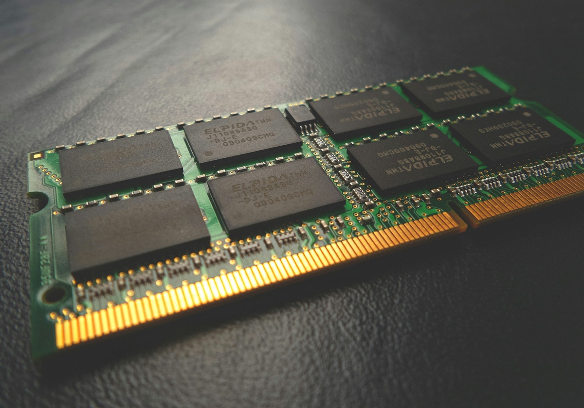 メモリ価格「来年1月に2倍」の衝撃…2028年まで続くデジタル増税の正体の画像1
