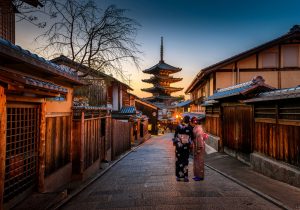 京都「1万円以下」のホテル続出の真相…中国ショックで中価格帯は崩壊、二極化進む