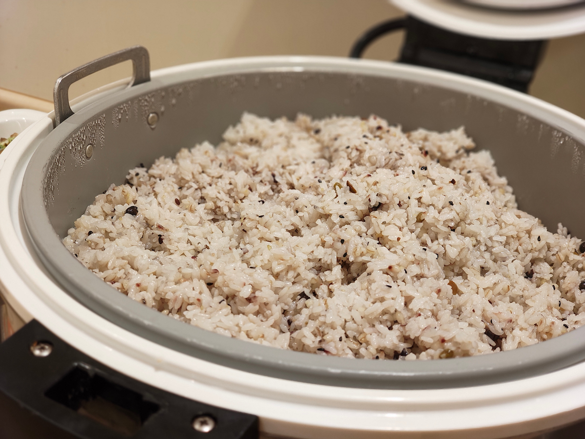 出張の朝を無駄にしない──無料で地域の味を楽しみ、仕事と休息を整えるコンフォートホテルの画像4