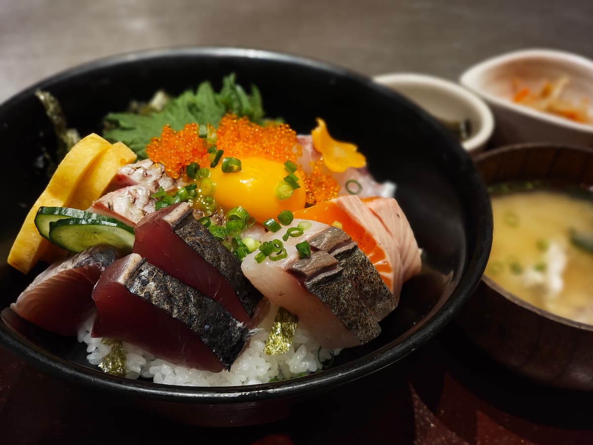 出張の朝を無駄にしない──無料で地域の味を楽しみ、仕事と休息を整えるコンフォートホテルの画像6