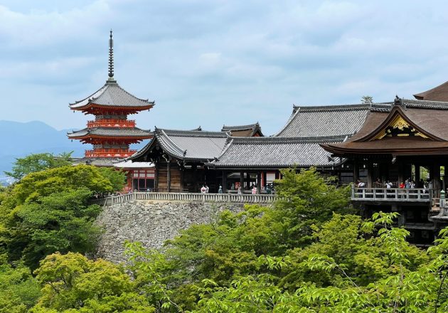 訪日外国人4千万人の裏で進む二極化…静岡・関西が直面する“チャイナ・ショック”