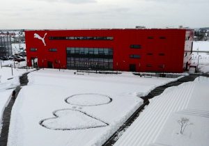 プーマは“中国企業”になるのか？2750億円出資が揺らす世界スニーカー覇権