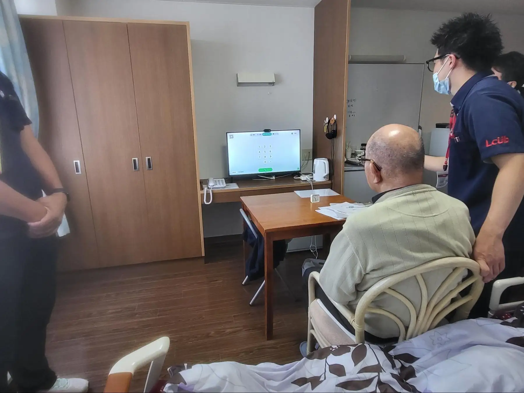 決済大手PAY ROUTE、テレビ電話デバイスで介護現場に参入…郡山市で高齢者見守りの実証開始の画像5