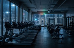 格安ジムはなぜ潰れるのか…前年比160%増、過去最多倒産の裏に過当価格競争