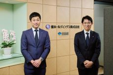 人はなぜ“お別れの場”を必要とするのか——家族葬では補いきれない「お別れの会・偲ぶ会」の社会的役割